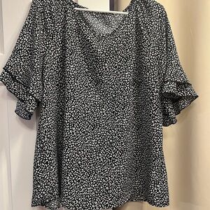 SHEEN Stylish Black and White Women's Top